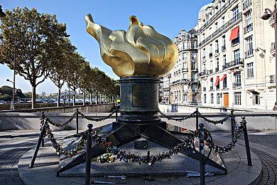 Epic喜加一：《模拟人生4：冒险生活》DLC同捆包免费 下周神秘游戏